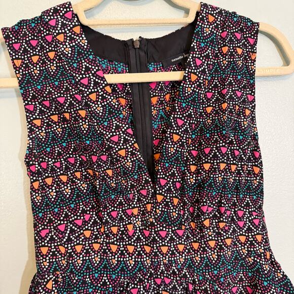 Nanette Lepore Top Womens 2 Black Multi Sleeveless V Neck Blouse Silk Geometric - Picture 4 of 9